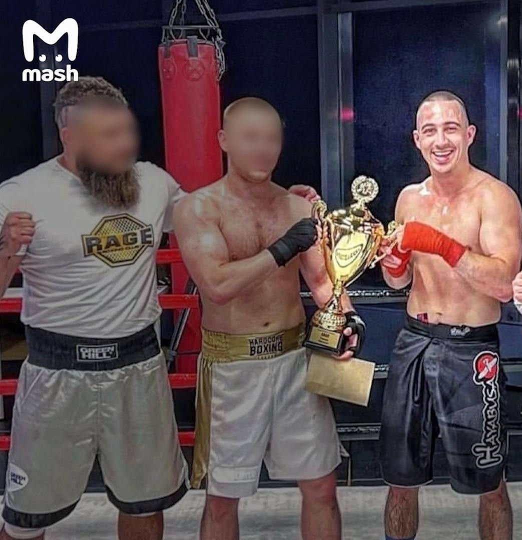 много попок Люблю дам в теле, чтобы попа, так попа!!! - Господин Ньютон, мы не можем  так записать. - Ханжи чёртовы... ладно, пишите: чем больше масса, тем  больше сила притяжения. - АйДаПрикол