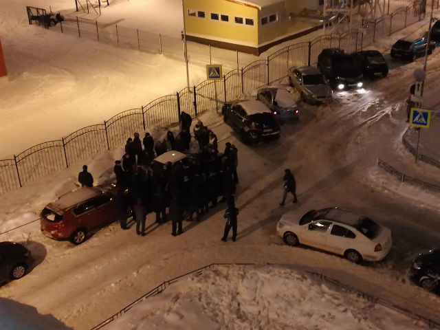 Воронежцы ночами дежурят на улице ради места в новой школе
