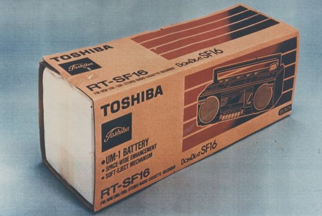 Трагически знаменитая Toshiba RT-SF16 "Lockerbie"