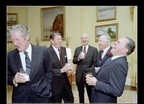 Наследник шахской династии Ирана Реза Пехлеви …