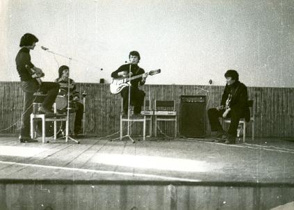 ЯПлакал в лицах