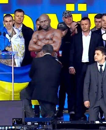 Зеленский и Порошенко: дебаты с переводом на русский язык | LIVE