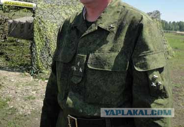 В ночь со вторника рязанские курсанты-десантники оставили свои погоны у монумента Маргелову