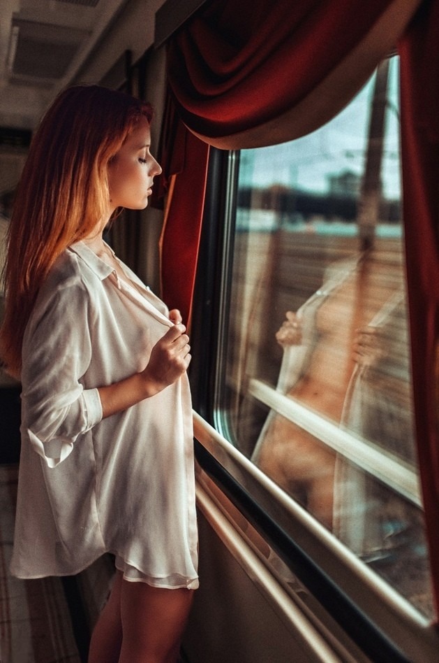 50 девушек в отражениях 04.08.23