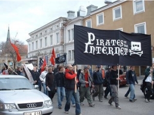 Два чая из одного пакетика? Ну ты пират!