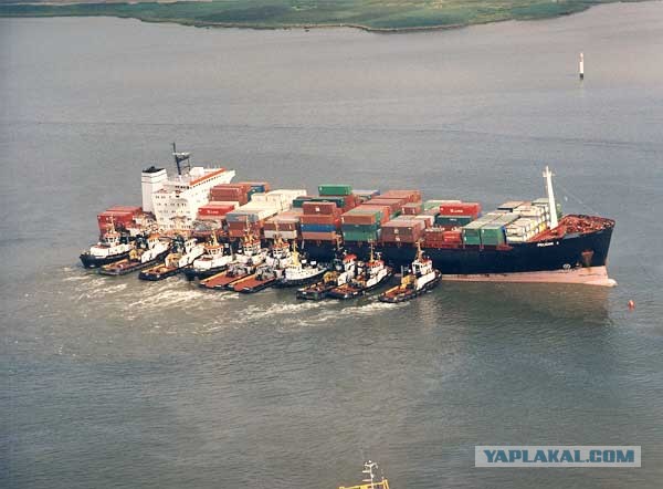 Корейцы построили самый большой контейнеровоз