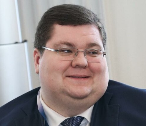 Депутата Белоусова приговорили к 10 годам лишения свободы, а он не пришел