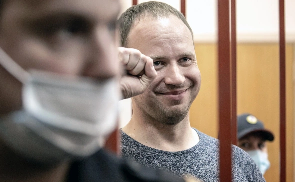 Суд освободил приговоренного к девяти годам сына экс-губернатора Левченко.