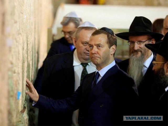 Медведев анонсировал создание в Петербурге аналога «Сколково». На него потратят 41 миллиард рублей