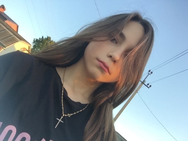 15-летняя девушка-подросток утонула в озере в Казани после того, как на нее с "тарзанки" упал парень