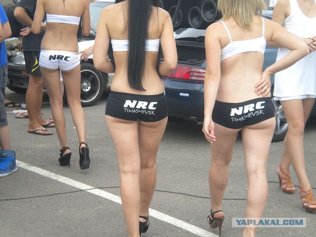 Самые красивые девушки автошоу Интеравто 2011