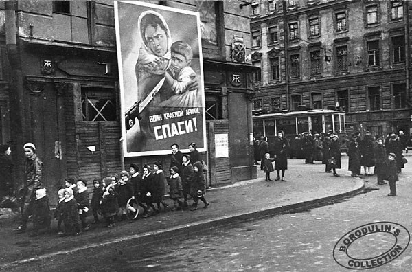 Лица Советской эпохи: Люди во время