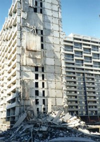 Дом, который построило Минобороны: как московская панелька из 90-х больше 20 лет находится на грани обрушения