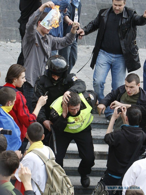 Студенты свергли коммунистов в Молдове?
