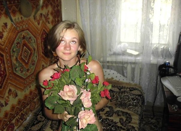 Девчата из 90-х и 00-х