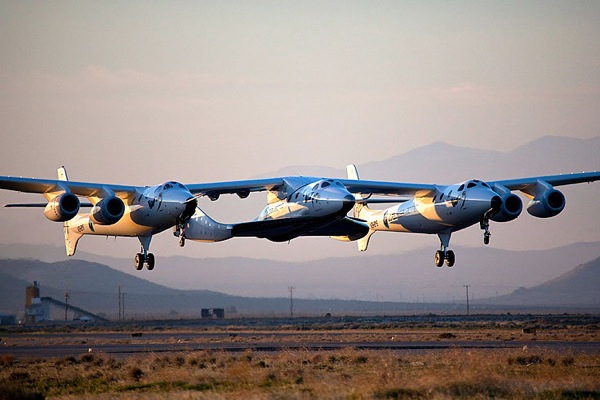 SpaceShipTwo первый раз взлетел