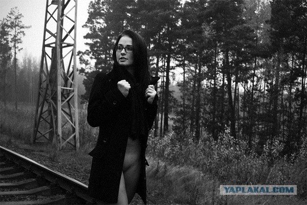 Беркова разделась за машину! Зацени! (18+)