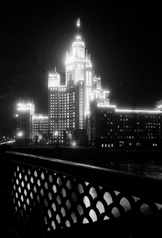 Москва и москвичи. Двадцатый век. 03.12.24