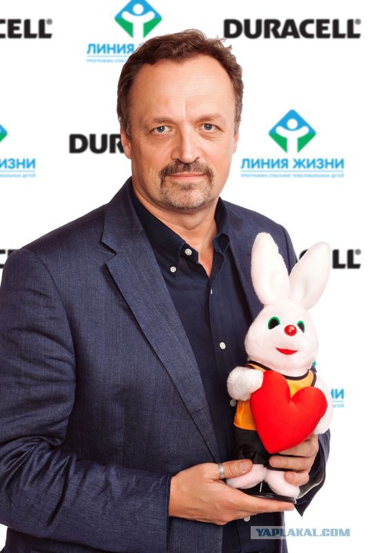 Из-за этого мудака смотрю биатлон без звука