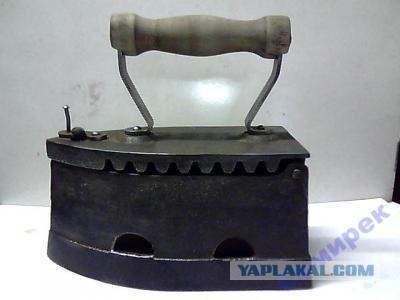 Почему утюг включенный в розетку греется?