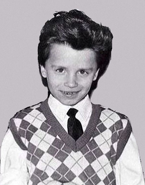 Знаменитости в детстве. Фото из домашних архивов