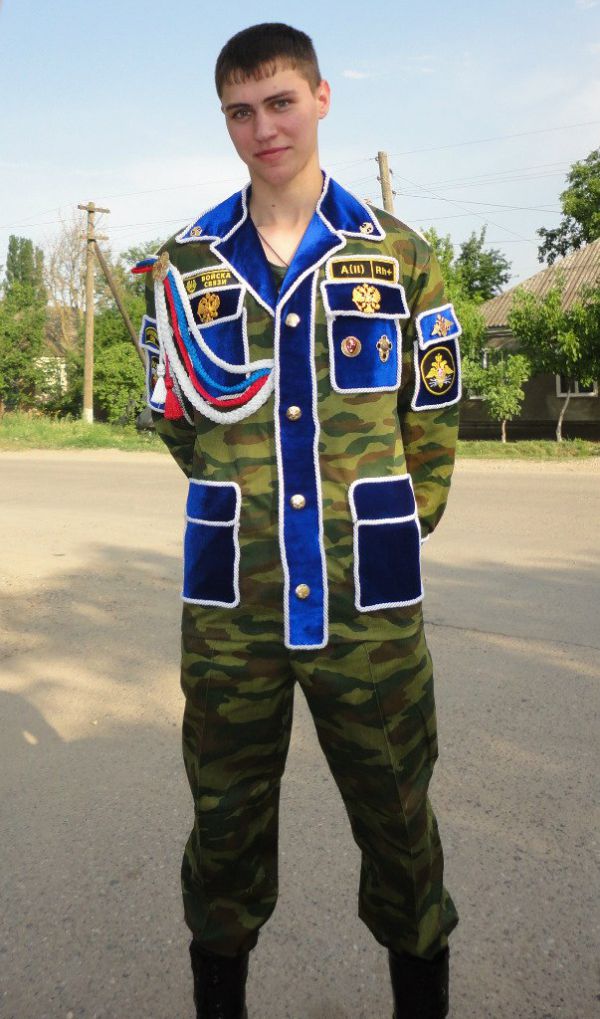 "Это был дембель, мы вышивали как могли"
