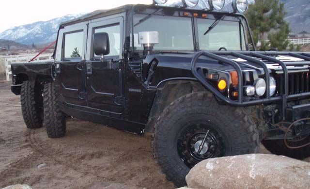 шестиколесный Hummer
