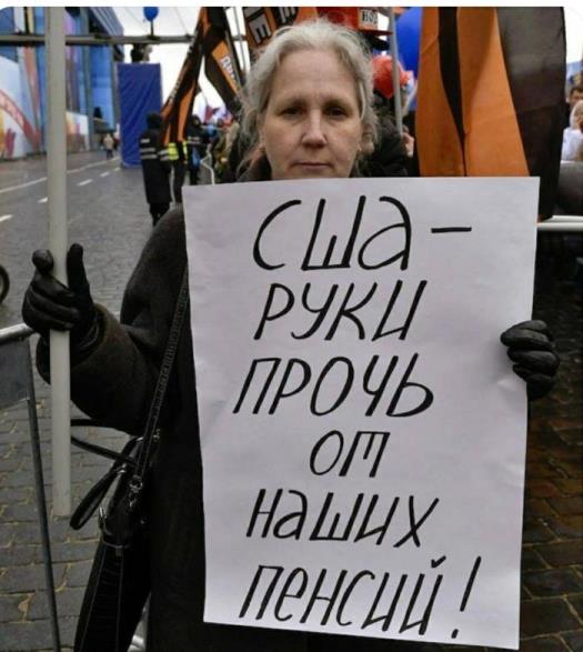 Путин предложил не торопиться с повышением пенсионного возраста