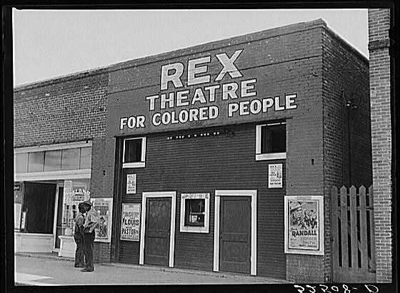 Джеймса Бонда — на пенсию. Роль агента 007 получила темнокожая женщина