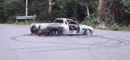 Спалил свой автомобиль сам