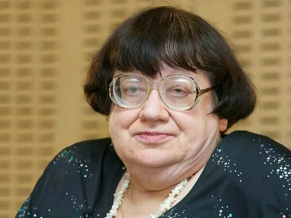 Палестинцев спасти не получилось. Грета побежала спасать педерастов