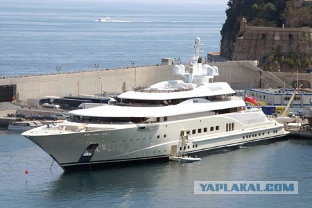 Бедный Renault. Мужики купили Яхту