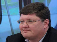 Как депутат Исаев летал в самолёте.