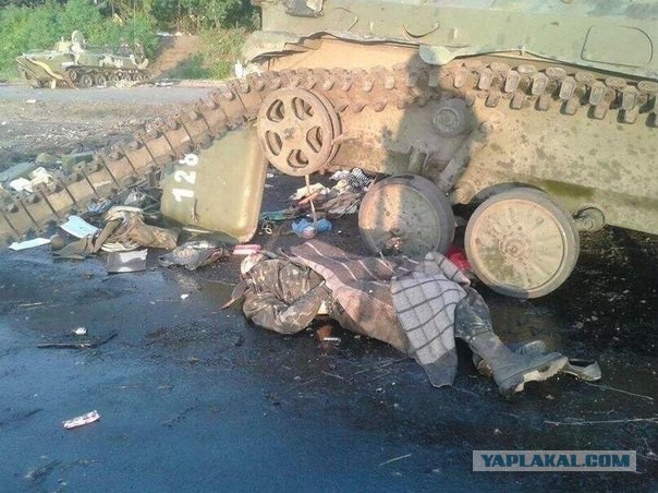 Бронегруппа прикрывавшая отход ополчения