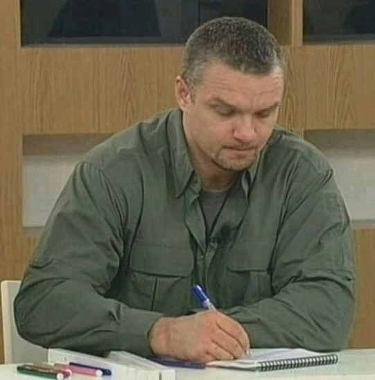 Мне пизд@?