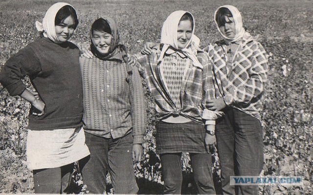 Советские девушки