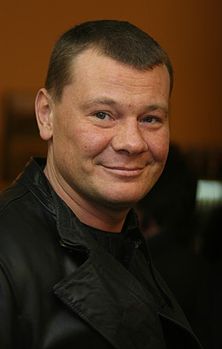 За что задерживают звезд