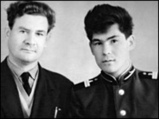 Знаменитые политические лидеры в молодости