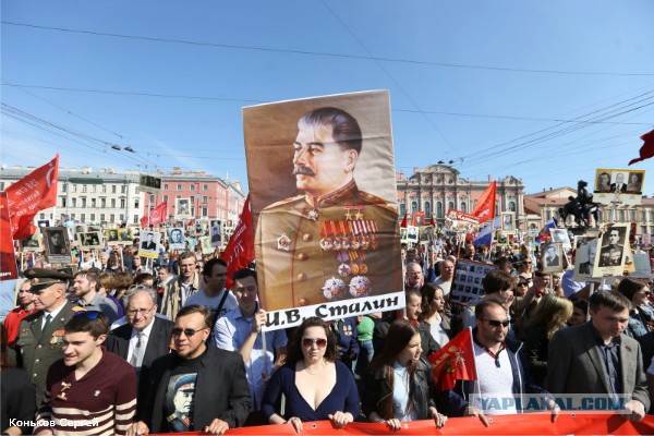 На шпиль павильона №59 Зерно на ВДНХ вернули советскую звезду после реставрации