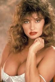 Какие актрисы эротического жанра первыми запали вам в душу?