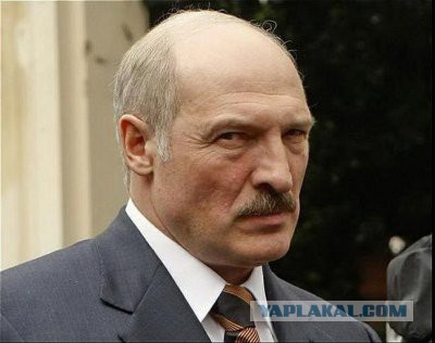 Пришвартовался.