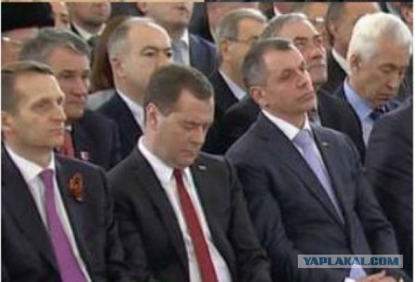 Генерал-майор ВВС США упал в обморок во время пресс-конференции