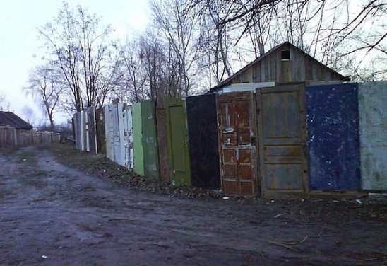 Зачем монголы окружают свои юрты посреди степи забором