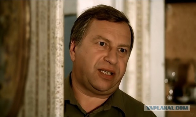 Черной комедии «Даун Хаус» - 25 лет!