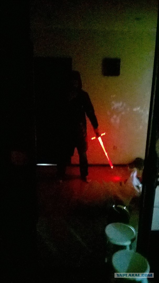 Пользователи сети поддержали школьника, обделенного вниманием одноклассников