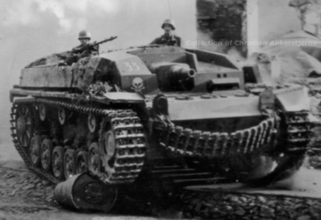 StuG III под кличкой "Гадюка", самая массовая в производстве с которой пришлось встретиться нашим дедам.
