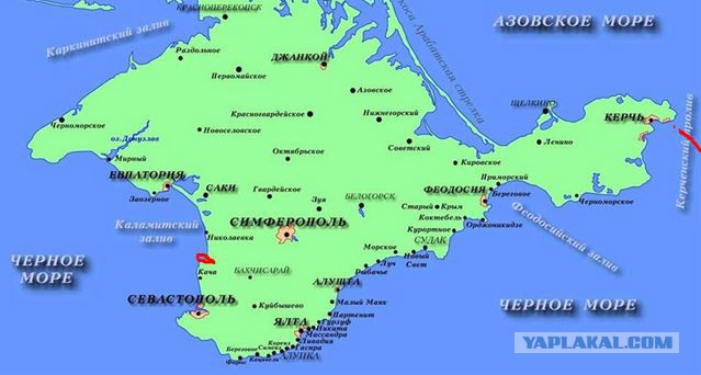 В Крыму Черное море стало желтым