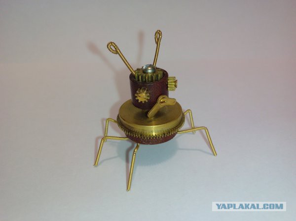 Игрушки из хлама