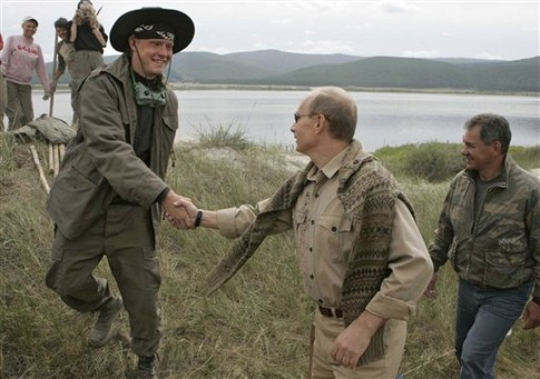 В Екатеринбурге священнослужитель построил 7-этажную школу на деньги прихожан
