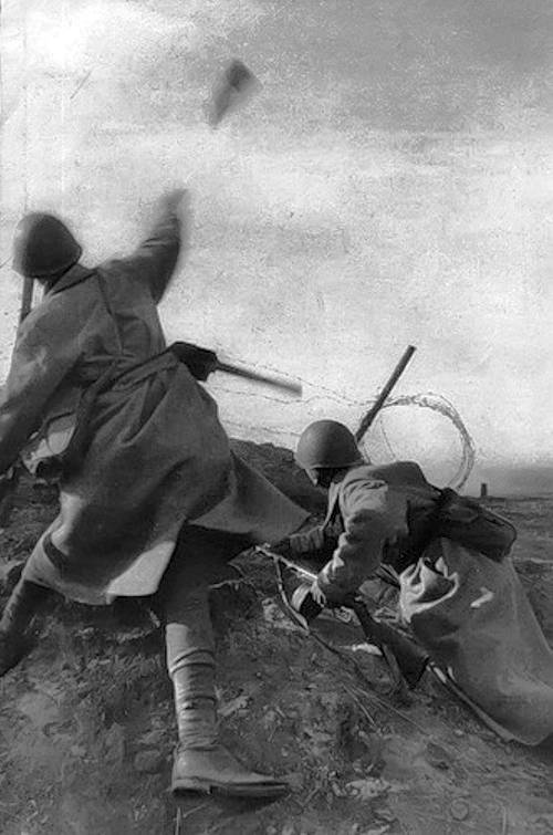 Аты - баты, шли солдаты.
